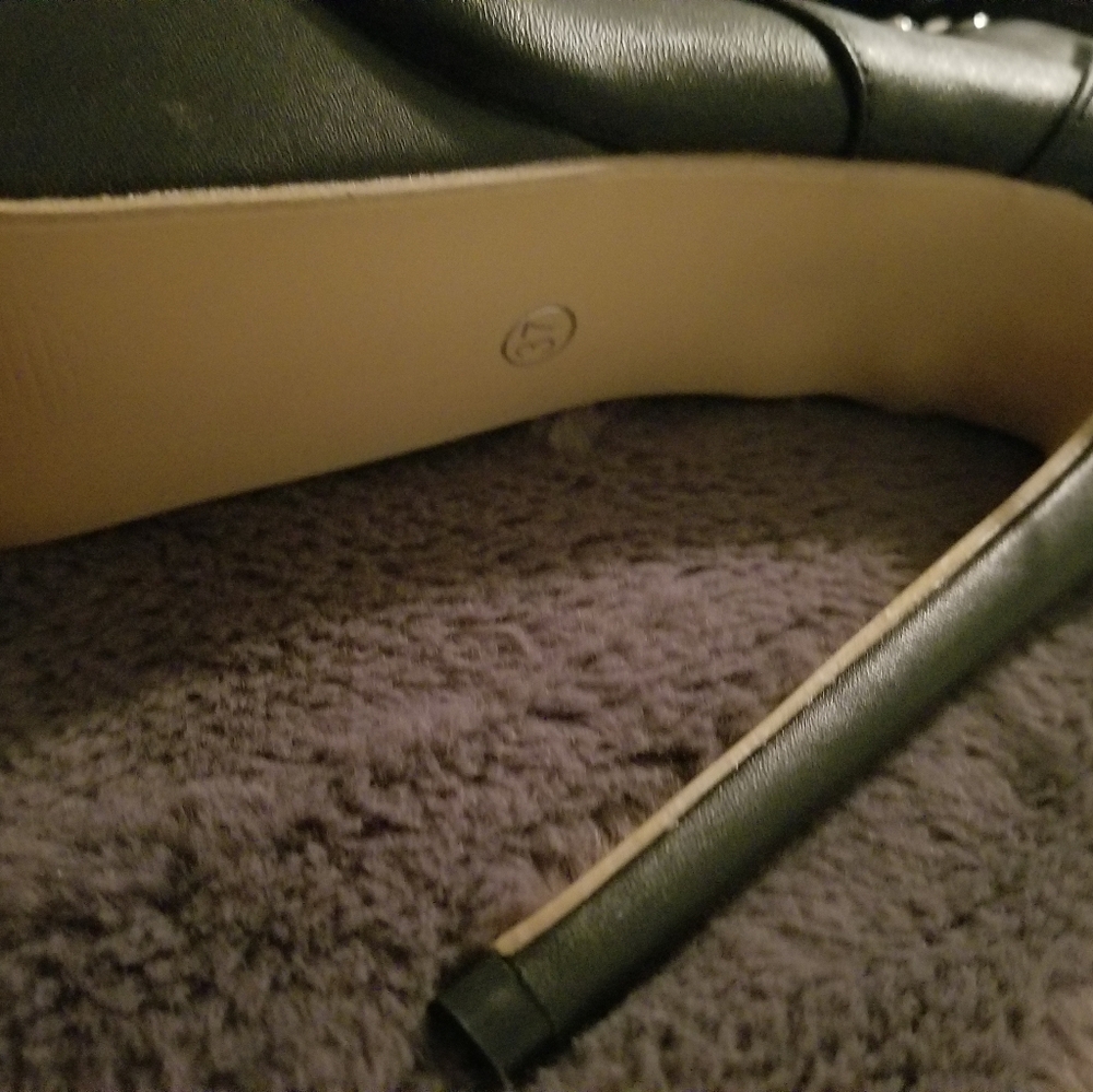 Heels - Picture 5 of 9